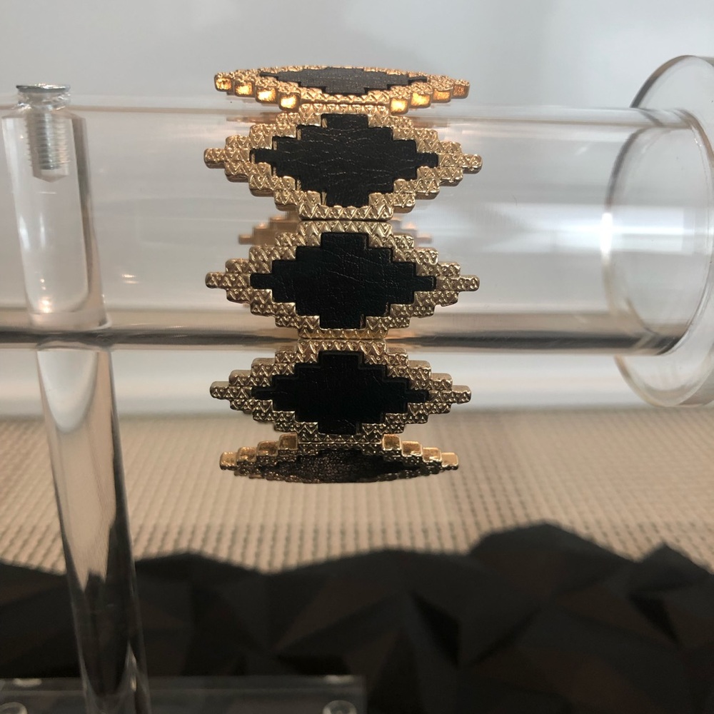 Black and gold finished Aztec pattern bracelet